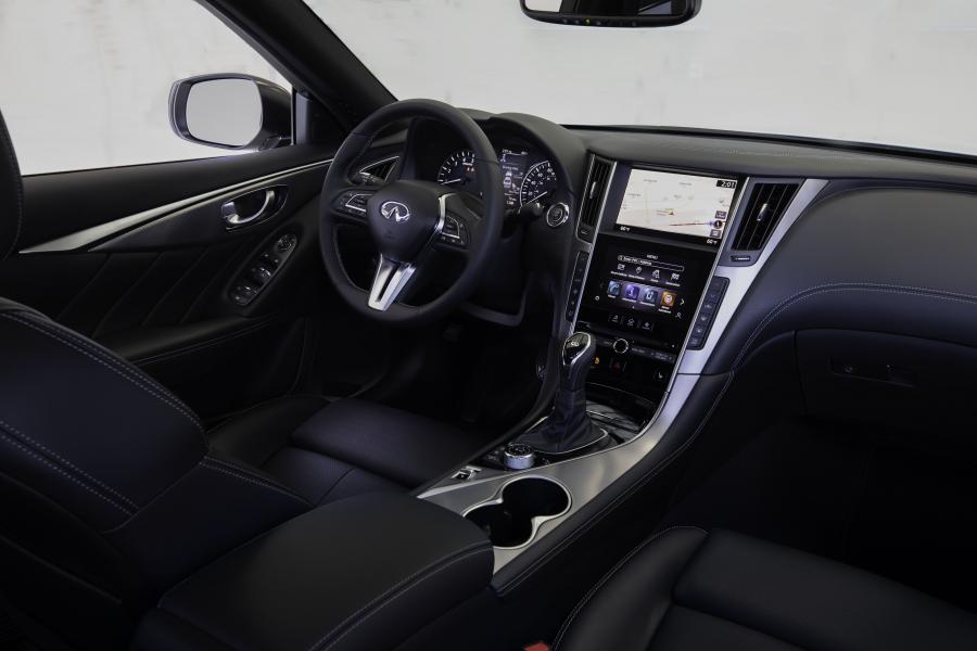 Торпедо Infiniti Q50 3.0t Edition 30 2019 года  (фото 6 из 8)
